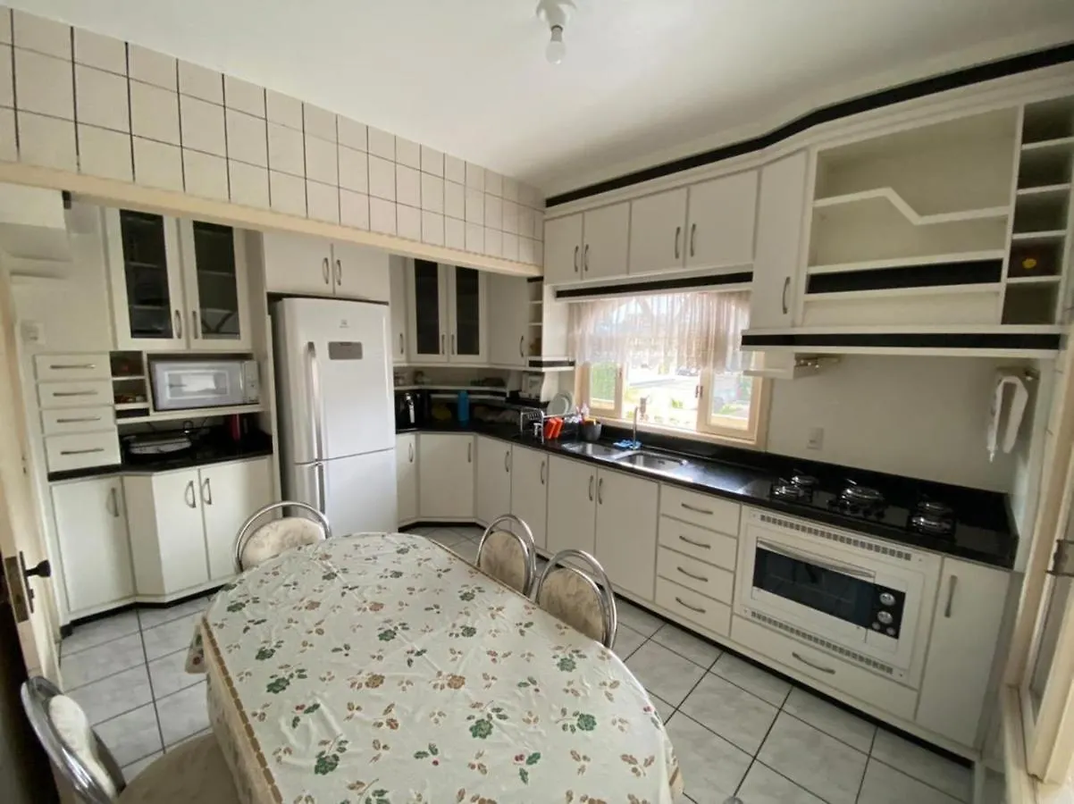 Quarto Residencial320 - Timbo Brazílie